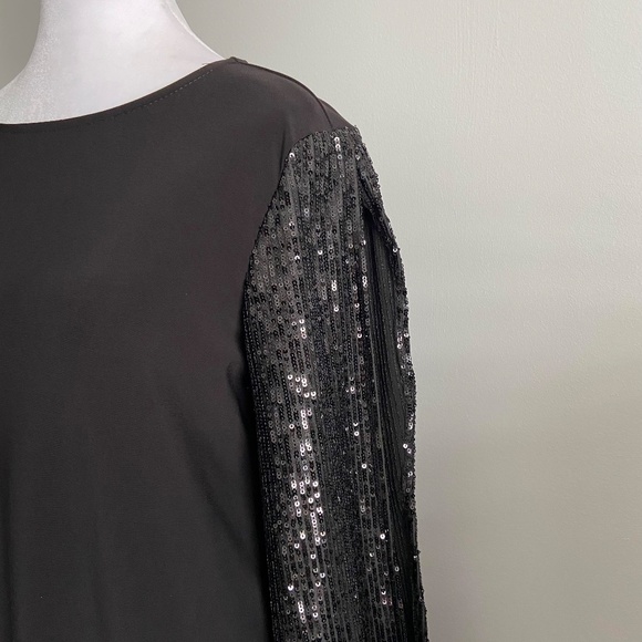 HOLIDAY PARTY TASH + SOPHIE BLACK SEQUIN MINI DRESS LONG SLEEVE SLIT CAPE - Picture 8 of 8